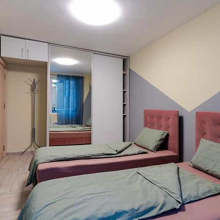 Mirela Guest Apartment Veliko Tărnovo Exteriör bild