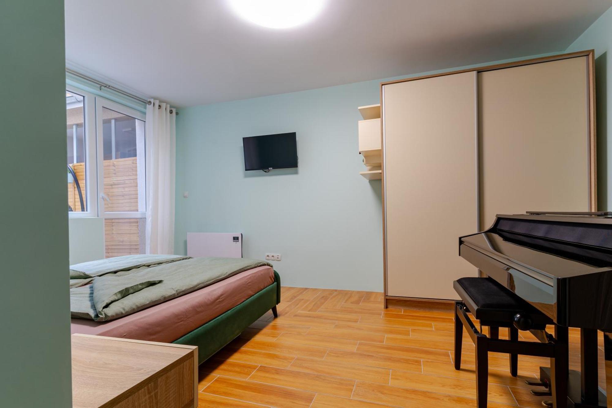 Mirela Guest Apartment Veliko Tărnovo Exteriör bild